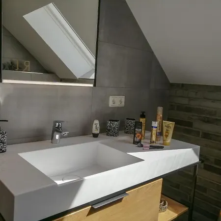 Premium-plus-ferienhaus Thiazi Semesterbostad